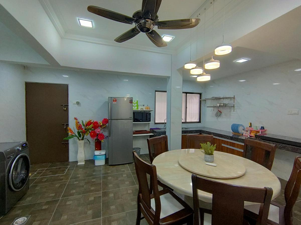 Three-Bedroom House At Tyara Homestay Sunway Petaling Jaya Exterior foto